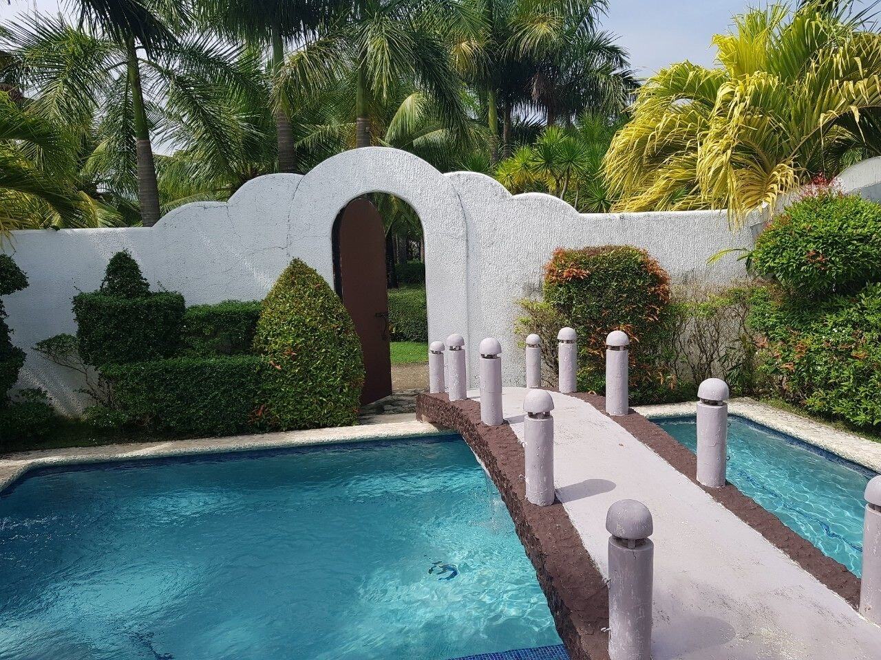 Mactan Isla Resort Lapu-Lapu City Exterior photo